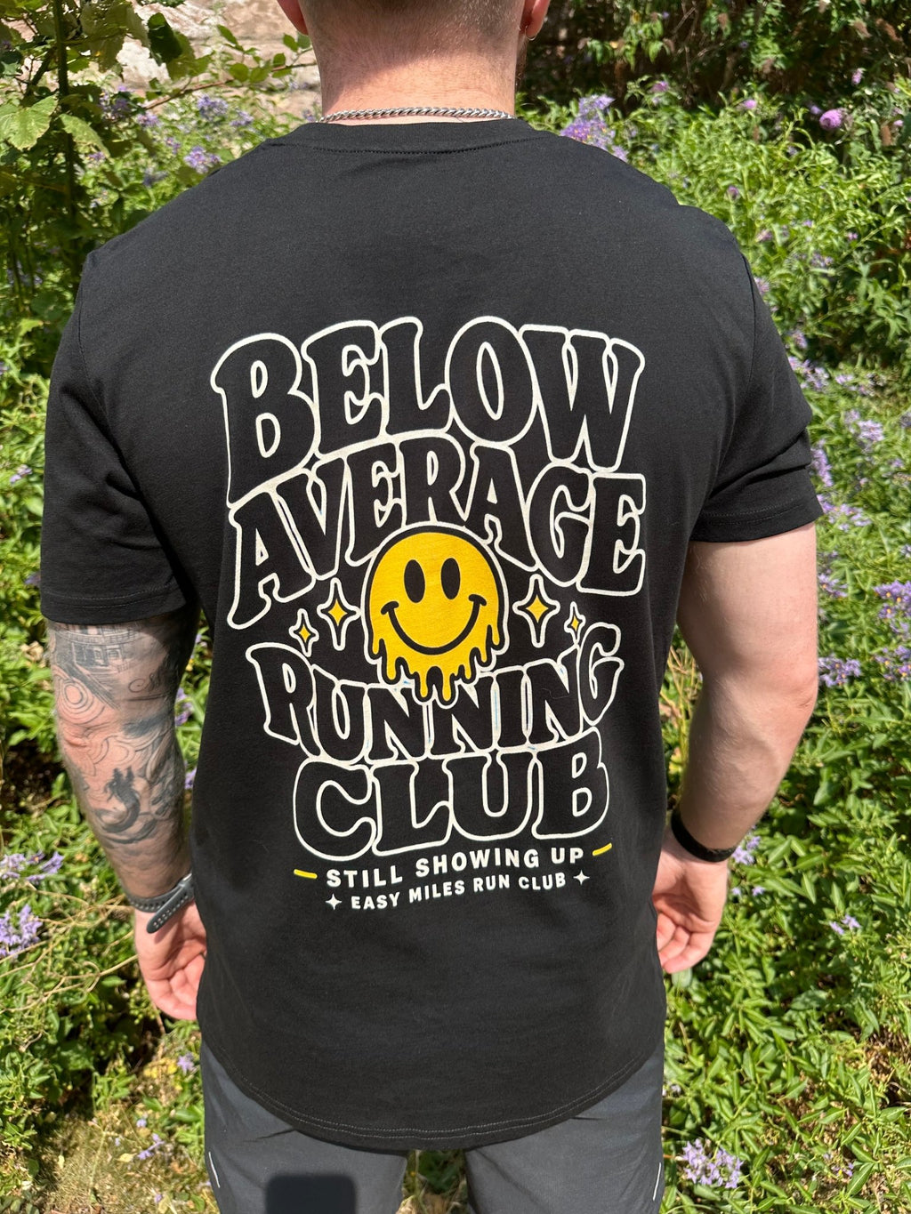 Below Average Running Club - Wavy - Black - Easy Miles